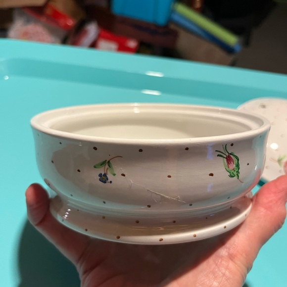 Laura Ashley covered powder or candy dish - Picture 7 of 7